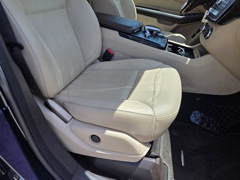 Used 2017 Mercedes-Benz GLS 450 4MATIC image 31