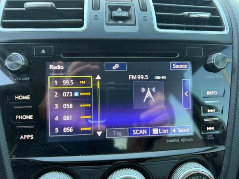 Used 2018 Subaru Forester 2.5i Premium w/ All-Weather Package AWD/4WD image 10
