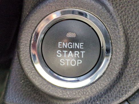 Used 2023 Subaru Outback Limited image 29