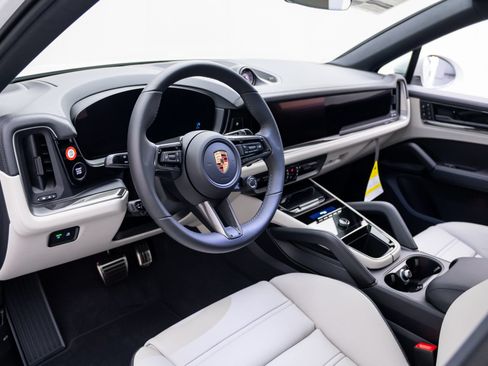 New 2026 Porsche Cayenne S AWD/4WD image 4