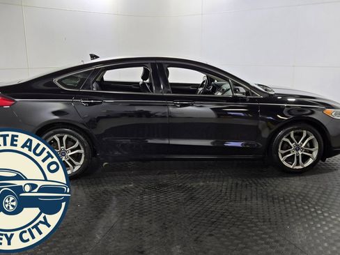 Used 2019 Ford Fusion SEL image 8
