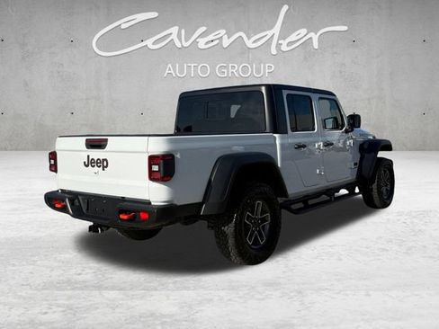 Used 2024 Jeep Gladiator Mojave w/ Convenience Group AWD/4WD image 16