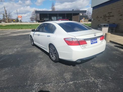 Used 2015 Honda Accord Sport image 2