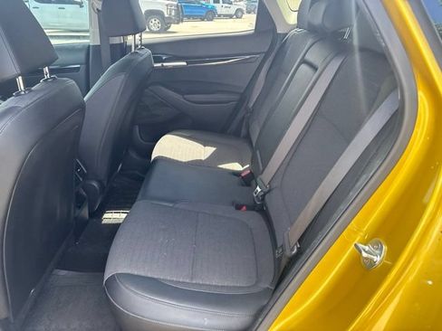 Used 2023 Kia Seltos S w/ Navigation Package FWD image 10