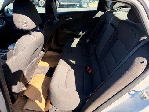 Used 2018 Chevrolet Malibu Hybrid FWD image 9