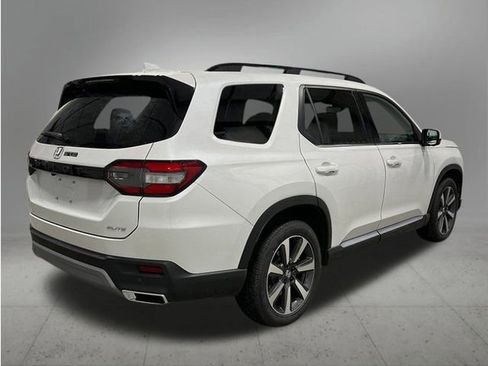New 2025 Honda Pilot Elite image 8