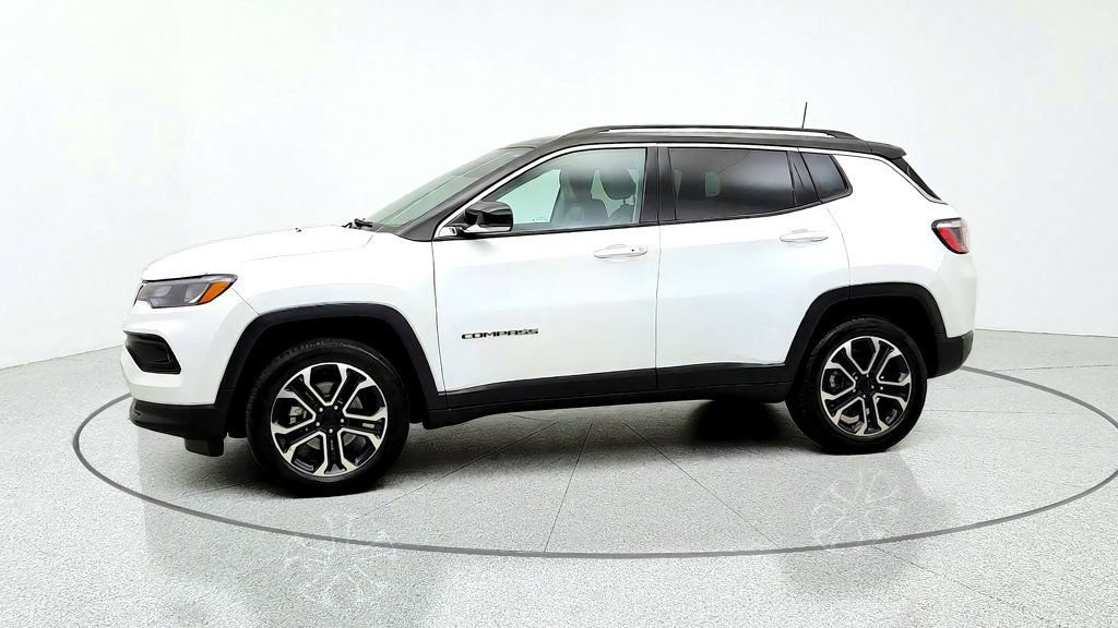Used 2022 Jeep Compass Limited w/ Sun and Sound Group AWD/4WD image 8