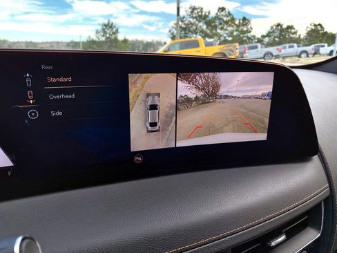 Used 2025 Cadillac CT5 V image 17