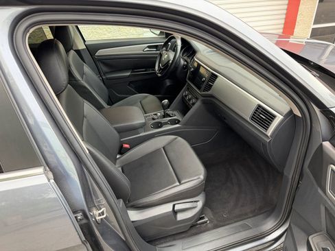 Used 2018 Volkswagen Atlas SE AWD/4WD image 30