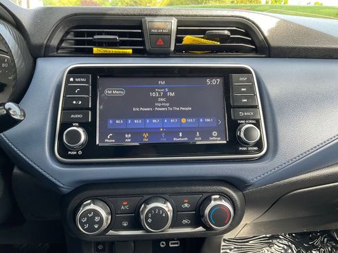 Used 2023 Nissan Versa SV image 20