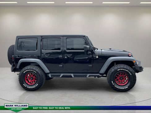 Used 2016 Jeep Wrangler Unlimited Sport w/ Quick Order Package 24S AWD/4WD image 2