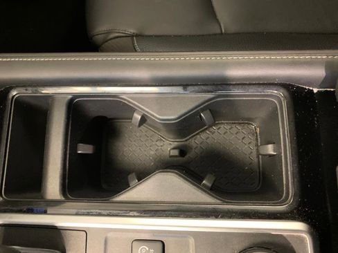 Used 2022 Nissan Pathfinder SL w/ SL Premium Package image 36