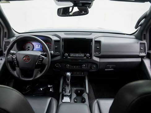 Used 2022 Nissan Frontier PRO-4X w/ Pro-4X Premium Package image 10