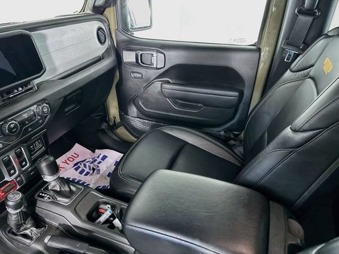 Certified 2025 Jeep Wrangler Sport AWD/4WD image 34