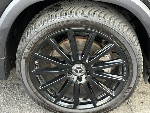 Used 2022 Mercedes-Benz GLB 250 4MATIC image 12