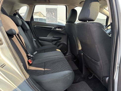 Used 2017 Honda Fit LX image 19