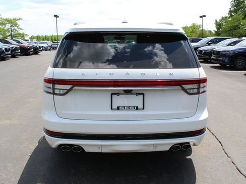 Certified 2024 Lincoln Aviator Reserve w/ Jet Package AWD/4WD image 4