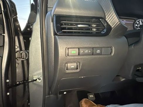 Used 2024 Nissan Sentra SV image 12