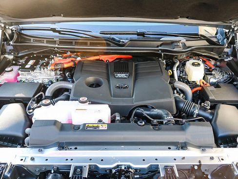 New 2026 Toyota Tundra Limited image 14