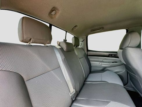 Used 2012 Toyota Tacoma 4x4 Double Cab w/ TRD Sport Pkg image 25