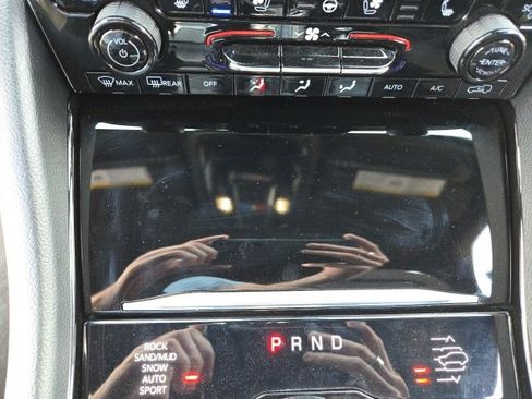 Used 2024 Jeep Grand Cherokee L Overland w/ Advanced Protech Group III image 43