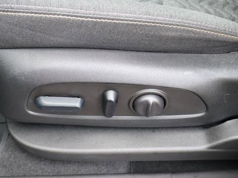 Certified 2024 Chevrolet Equinox LT image 34