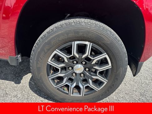 Used 2023 Chevrolet Colorado LT w/ LT Convenience Package III RWD image 9