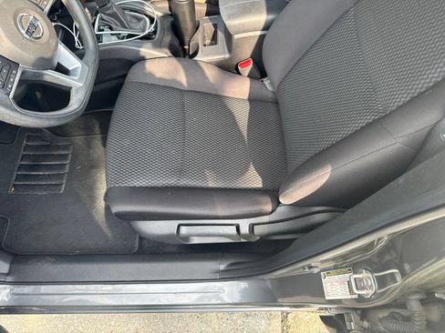Used 2019 Nissan Rogue Sport S w/ Appearance Package AWD/4WD image 18