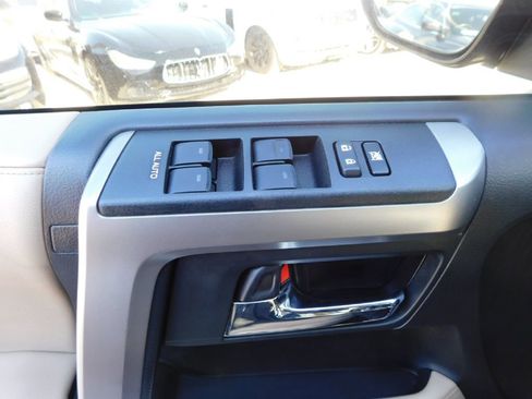 Used 2022 Toyota 4Runner SR5 image 27