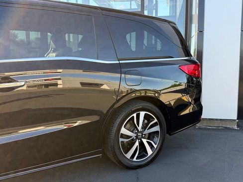Used 2019 Honda Odyssey Elite image 6