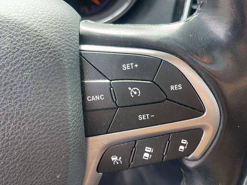 Used 2021 Jeep Grand Cherokee Limited w/ Quick Order Package 28K 80th AWD/4WD image 16