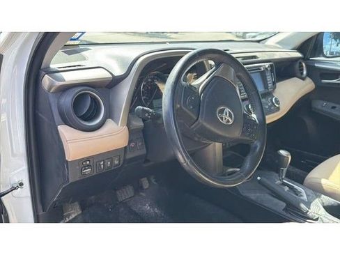 Used 2014 Toyota RAV4 Limited w/ Technology Package FWD image 15