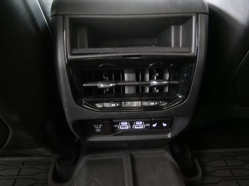 Used 2023 Jeep Grand Cherokee Trailhawk w/ Luxury Tech Group III image 19