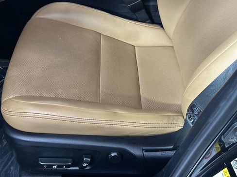 Used 2018 Lexus IS 300 AWD w/ Comfort Package image 16