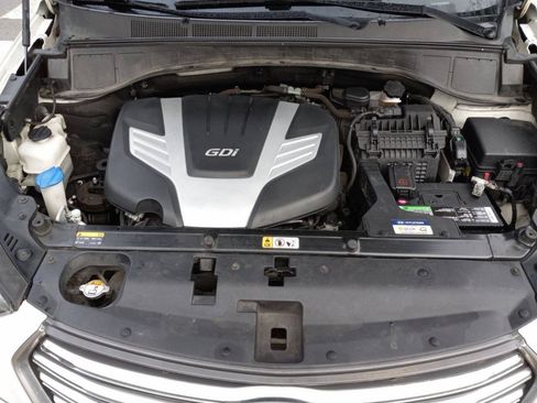 Used 2017 Hyundai Santa Fe AWD w/ Cargo Package image 14