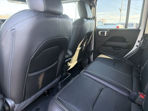 Used 2023 Jeep Wrangler Sahara w/ Cold Weather Group image 13