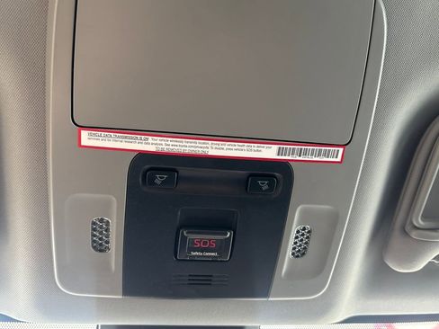 Used 2019 Toyota Camry SE image 15