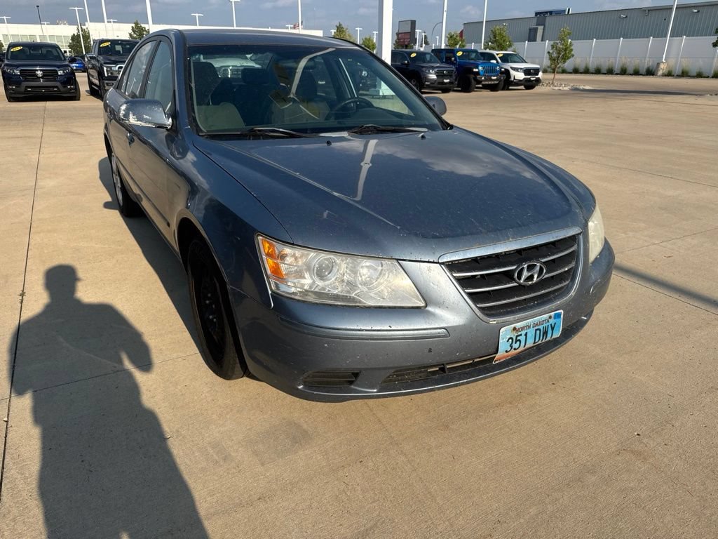 Used 2010 Hyundai Sonata GLS FWD image 1