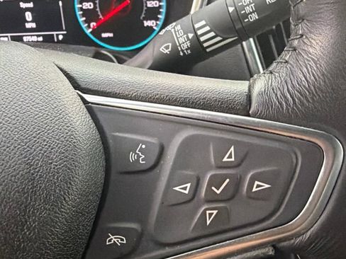 Used 2018 Chevrolet Equinox LT AWD/4WD image 18