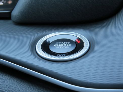 New 2025 Jeep Grand Cherokee 4WD image 26