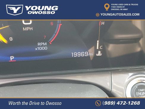 Used 2025 Chevrolet Trax ACTIV w/ Sunroof Package FWD image 13