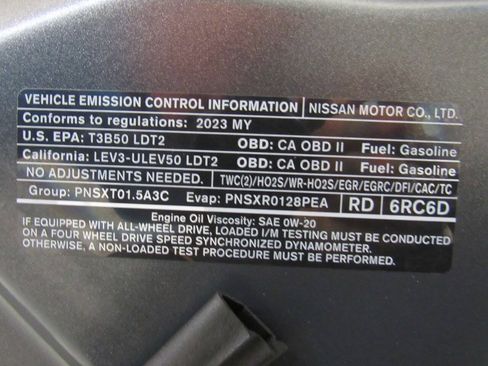 Used 2023 Nissan Rogue S AWD/4WD image 25