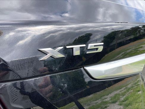 Used 2020 Cadillac XT5 Premium Luxury AWD/4WD image 31