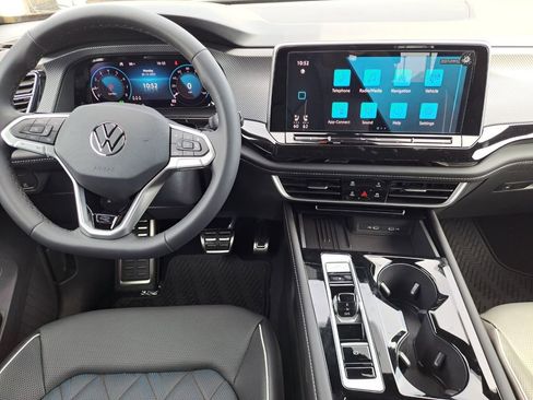 New 2026 Volkswagen Atlas Cross Sport SEL Premium R-Line image 22