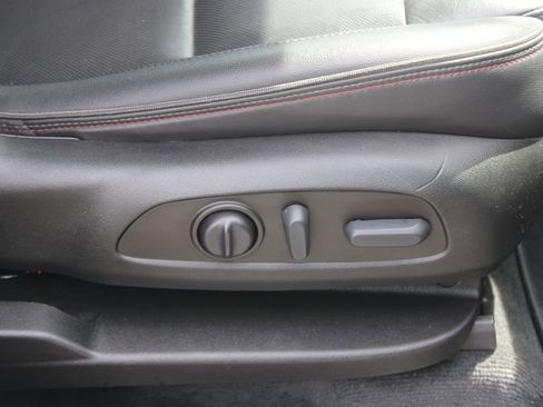 Used 2022 Chevrolet Traverse RS image 26