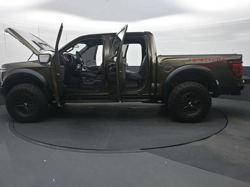 Used 2025 Ford F150 Raptor AWD/4WD image 38