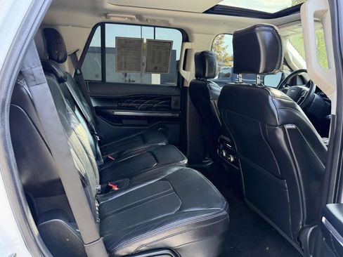 Used 2019 Ford Expedition Platinum AWD/4WD image 11