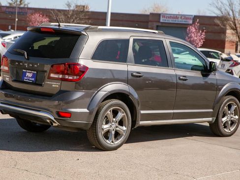Used 2017 Dodge Journey Crossroad FWD image 5