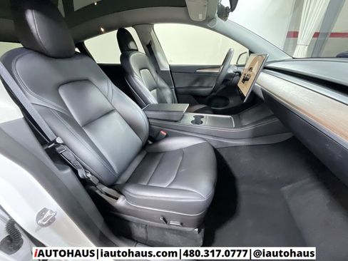 Used 2023 Tesla Model Y Long Range image 19