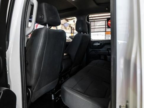 Used 2023 GMC Sierra 3500 Pro w/ Convenience Package image 32